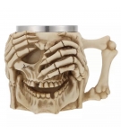 Кружки в форме черепа